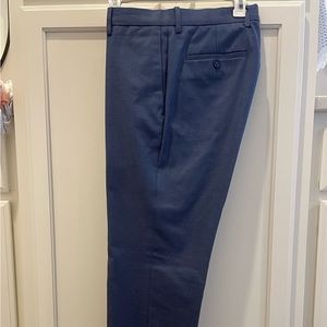 Banana republic Men’s Pants - non iron standard fit. Navy. 31 waist, 32 length.